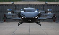 Yerli Uçan Araba AirCar'dan İlk İnsanlı Test Uçuşu